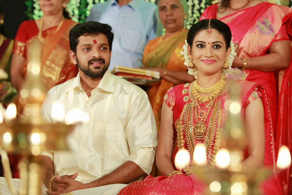 Actress Shivada Nair Wedding Photos | Kerala Wedding Style
 Kerala Hindu Nair Wedding Photos